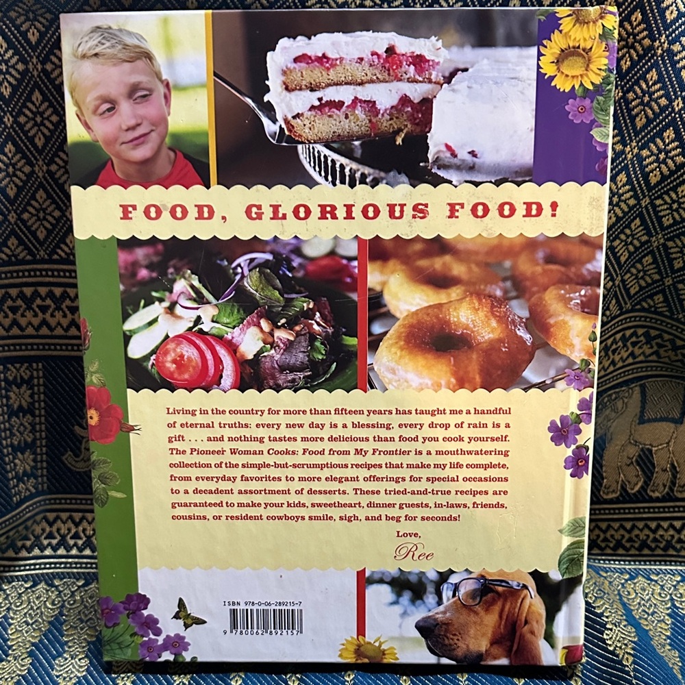 The Pioneer Woman Cooks: Food From My Frontier - Ree Drummond (Red, Green) - Picture 2 of 4